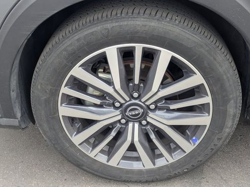 Used 2024 Nissan Kicks SV image 11