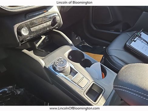 Used 2025 Ford Escape Platinum w/ Premium Technology Package image 34