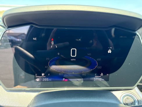Certified 2025 Chevrolet Trax ACTIV w/ Driver Confidence Package FWD image 15