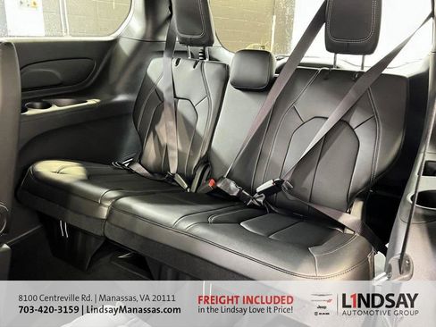 New 2026 Chrysler Pacifica Select image 19