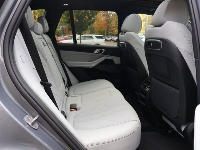 Used 2026 BMW X5 xDrive50e w/ Premium Package AWD/4WD image 24