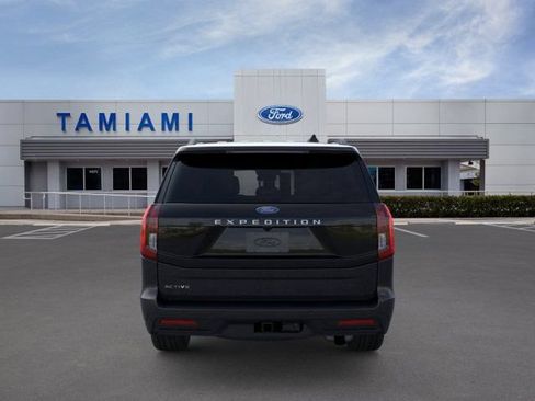 New 2026 Ford Expedition Active RWD image 5