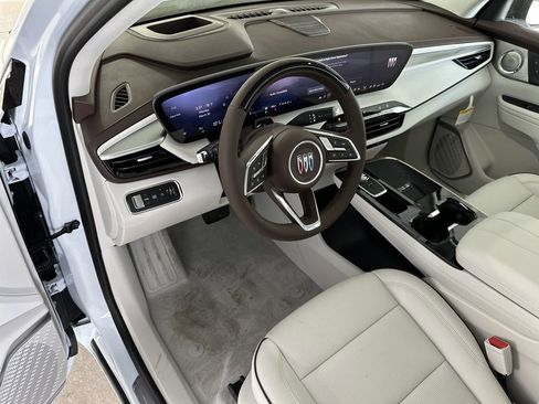 New 2026 Buick Enclave Avenir w/ Super Cruise Package image 13