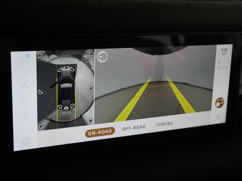 Used 2024 Land Rover Defender 110 X-Dynamic SE image 33