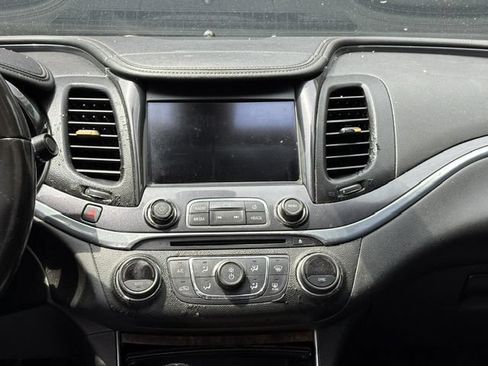 Used 2015 Chevrolet Impala LT w/ Convenience Package FWD image 25