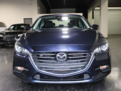 Used 2018 MAZDA MAZDA3 Sport w/ Preferred Equipment Package FWD image 8