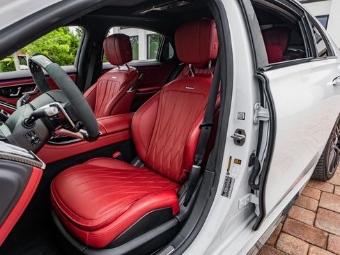 Used 2024 Mercedes-Benz S 63 AMG S image 20