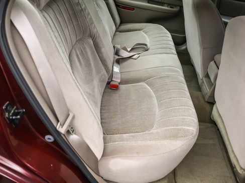 Used 2001 Buick Century Custom w/ Premium Pkg image 17