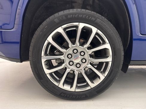 Used 2023 GMC Acadia Denali w/ Denali Ultimate Package image 22