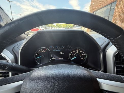 Used 2019 Ford F150 Lariat RWD image 13
