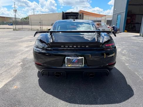 Used 2020 Porsche 718 Cayman GT4 RWD image 79