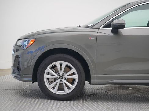 Used 2022 Audi Q3 2.0T Premium w/ Convenience Package image 2