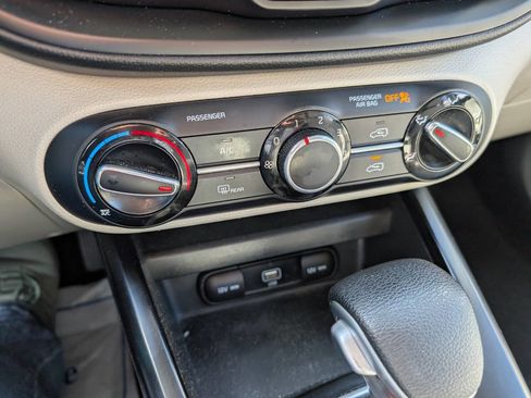 Used 2020 Kia Soul LX image 21