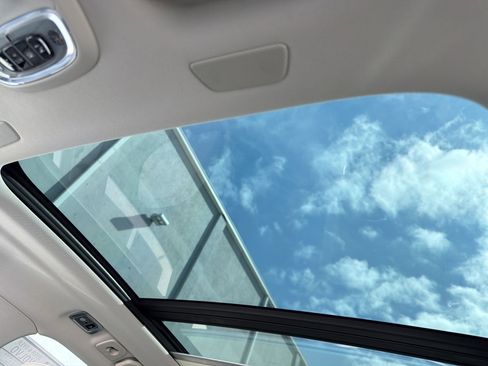 Used 2021 Volvo XC60 T8 Inscription w/ Protection Package Premier AWD/4WD image 16