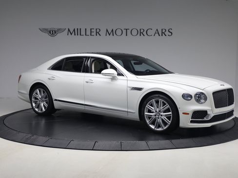 Certified 2024 Bentley Flying Spur Plug-In Hybrid image 10