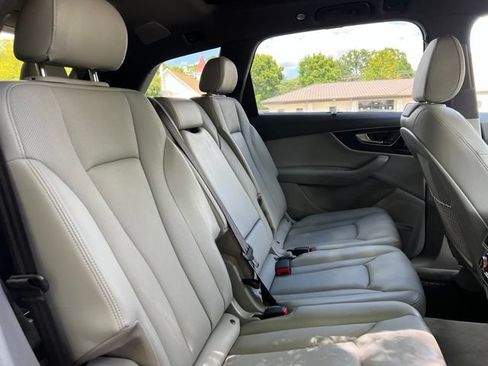 Used 2018 Audi Q7 3.0T Prestige w/ Prestige Package AWD/4WD image 21