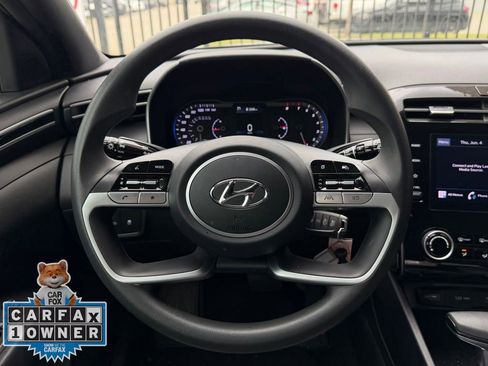 Used 2023 Hyundai Santa Cruz SE AWD/4WD image 12