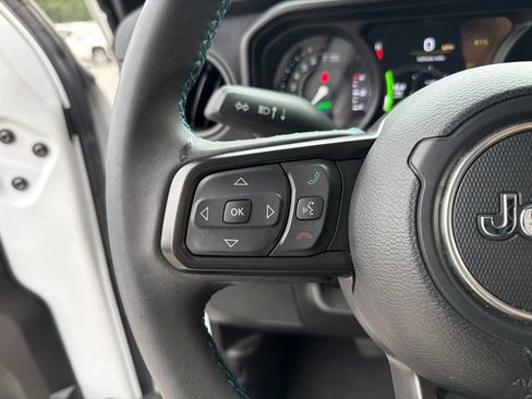 Used 2024 Jeep Wrangler Unlimited Rubicon 4xe AWD/4WD image 17