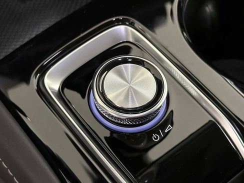 New 2026 Buick Envision Sport Touring image 32