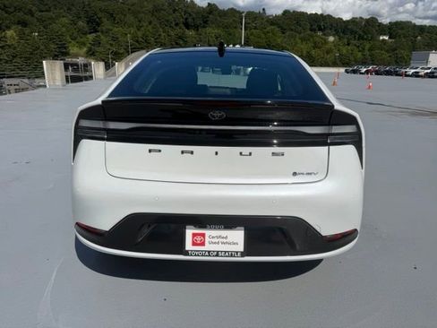 Certified 2026 Toyota Prius Plug-In Hybrid w/ Limited Premium Package FWD image 7