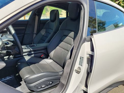 New 2025 Porsche Taycan Turbo AWD/4WD image 5