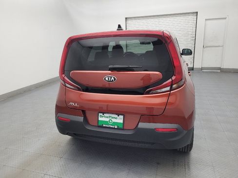 Used 2021 Kia Soul LX FWD image 7