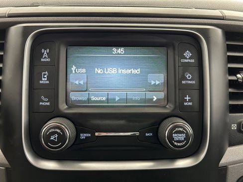Used 2017 RAM 1500 ST w/ SXT Appearance Group AWD/4WD image 6