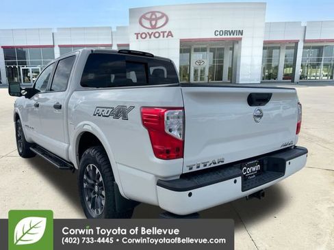 Used 2018 Nissan Titan PRO-4X w/ Pro-4x Convenience Package AWD/4WD image 3