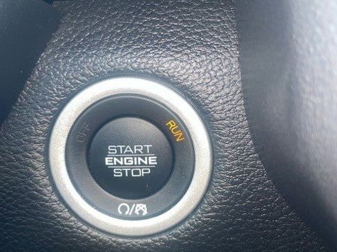 Used 2025 RAM 1500 Laramie w/ Sport Appearance Package image 20