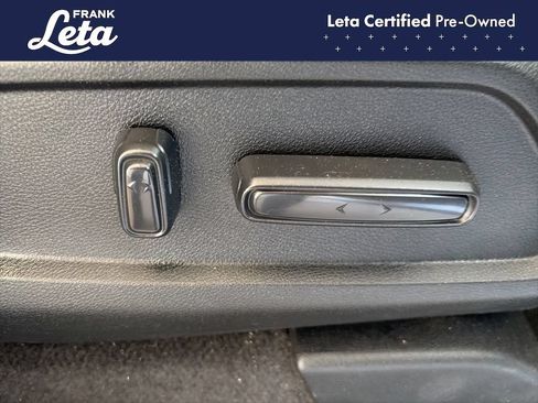 Used 2025 Honda Pilot Elite image 38