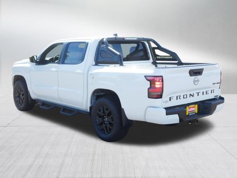 Used 2023 Nissan Frontier SV w/ Midnight Edition Package AWD/4WD image 5