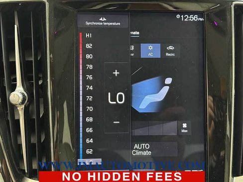 Used 2020 Volvo S60 T5 Momentum image 29