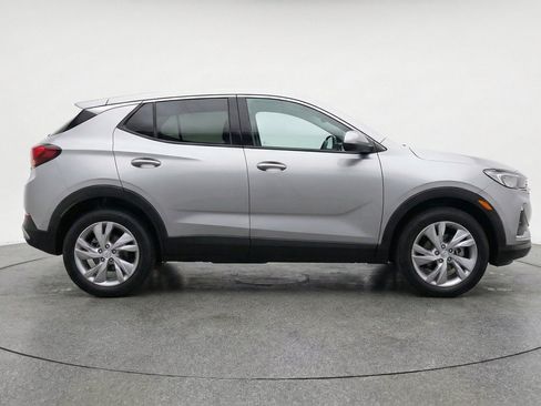 Used 2025 Buick Encore GX Preferred AWD/4WD image 11