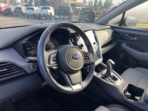 Used 2022 Subaru Outback Premium image 7
