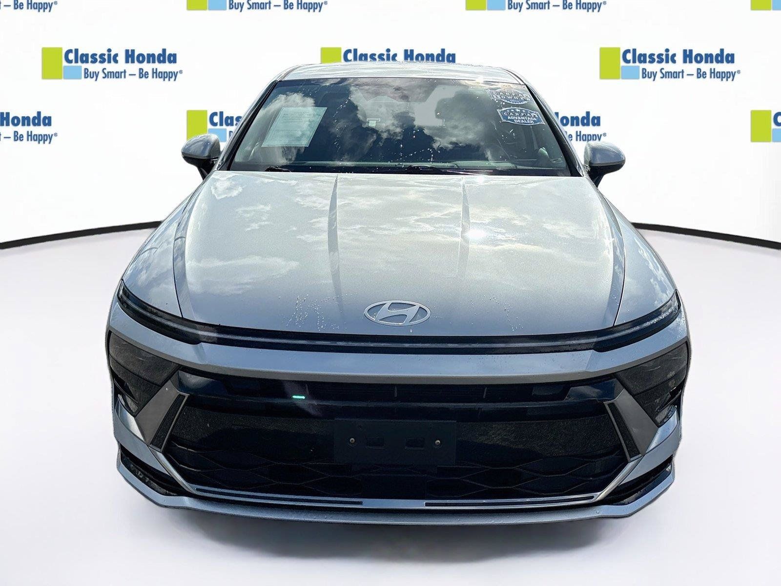 Used 2024 Hyundai Sonata SEL FWD image 2