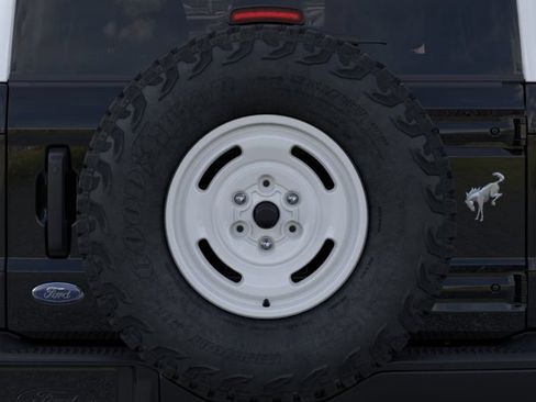 New 2025 Ford Bronco Heritage Edition AWD/4WD image 24