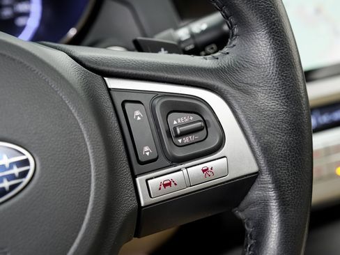 Used 2016 Subaru Outback 2.5i Limited image 14