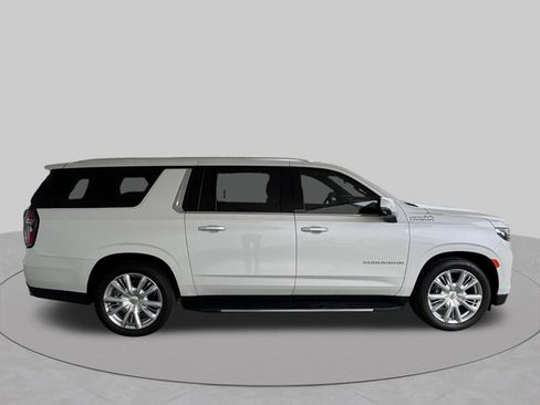 Used 2024 Chevrolet Suburban High Country w/ Max Trailering Package RWD image 7