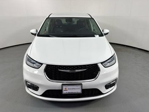 Used 2023 Chrysler Pacifica Touring-L FWD image 25