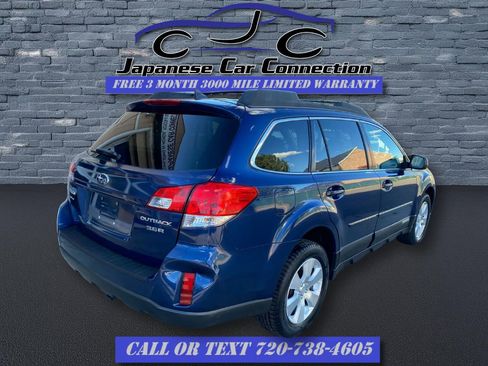 Used 2011 Subaru Outback 3.6R Limited w/ PWR Moonroof Pkg image 11
