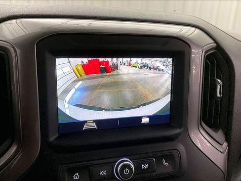 Used 2023 Chevrolet Silverado 2500 Custom w/ Custom Value Package image 22