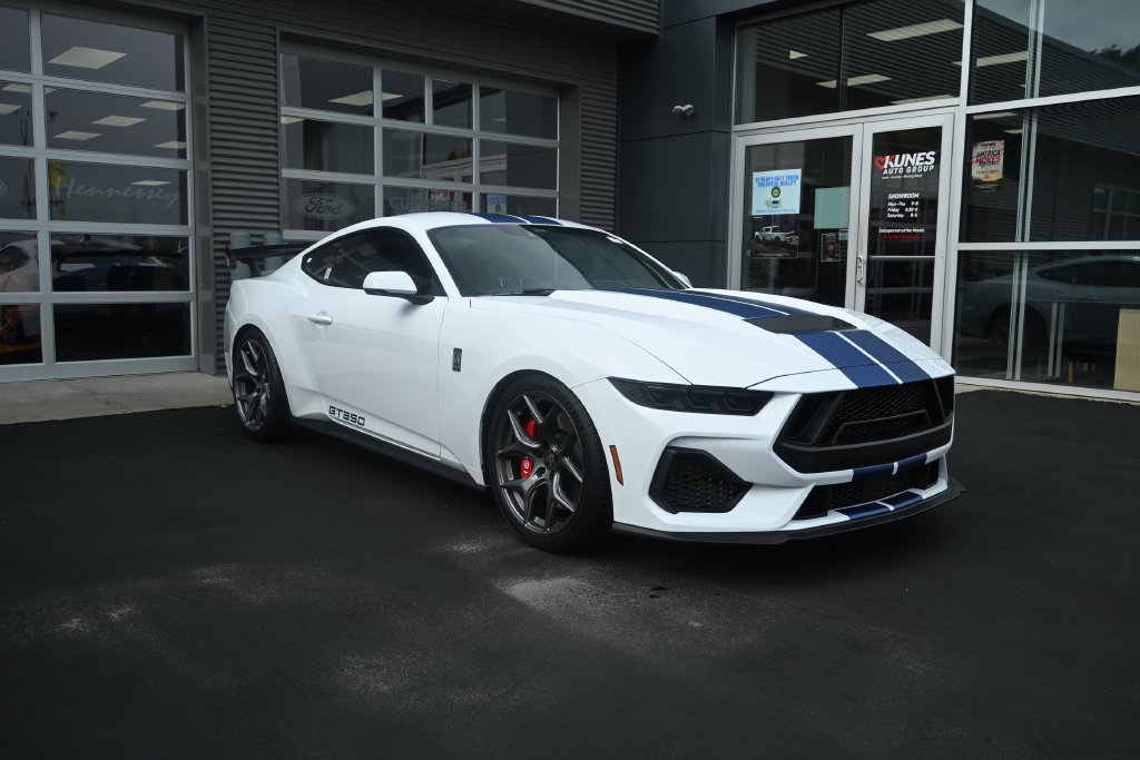 New 2026 Ford Mustang GT Premium w/ GT Performance Package RWD image 4
