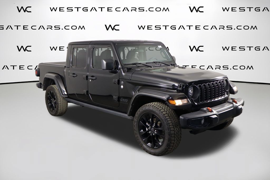 Used 2025 Jeep Gladiator Sport AWD/4WD image 44