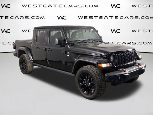 Used 2025 Jeep Gladiator Mojave AWD/4WD image 44