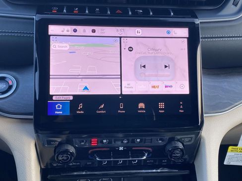 New 2025 Jeep Grand Cherokee Limited w/ Luxury Tech Group II image 27