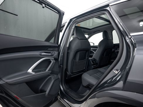 Used 2025 Audi Q5 Premium Plus w/ Premium Plus AWD/4WD image 18