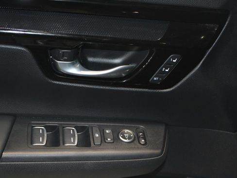 Used 2024 Honda CR-V EX-L image 6