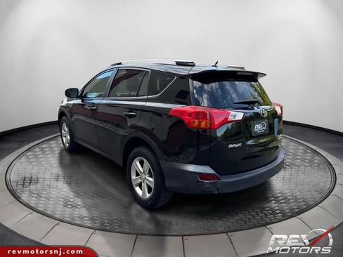Used 2013 Toyota RAV4 XLE AWD/4WD image 3