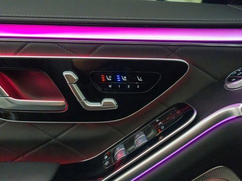 Used 2025 Mercedes-Benz S 580e 4MATIC Sedan image 32