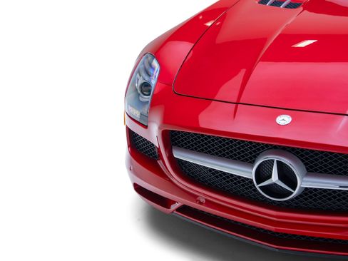 Used 2012 Mercedes-Benz SLS AMG Coupe image 16